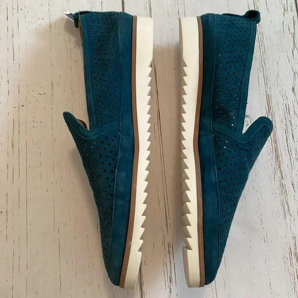 Franco Sarto Hadrea Suede Slip-on Loafer, Blue, size 9, NWT - Picture 8 of 10